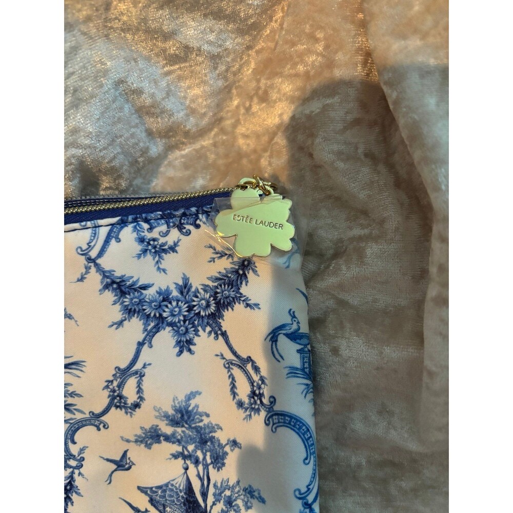 Estée Lauder set of 4 plus bag - Picture 4 of 5